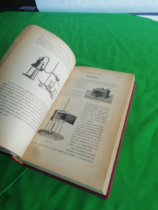 Antiguo Libro de Química del año 1916