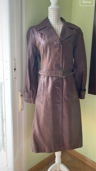 Gabardina de Piel
color de temporada 