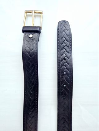 Cinturón Caballero Cuero Negro Hebilla Dorada