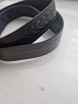 Cinturón Caballero Cuero Negro Hebilla Dorada