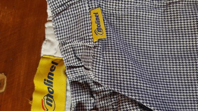 Pantaló cuiner devantal i gorro.escola hosteleria