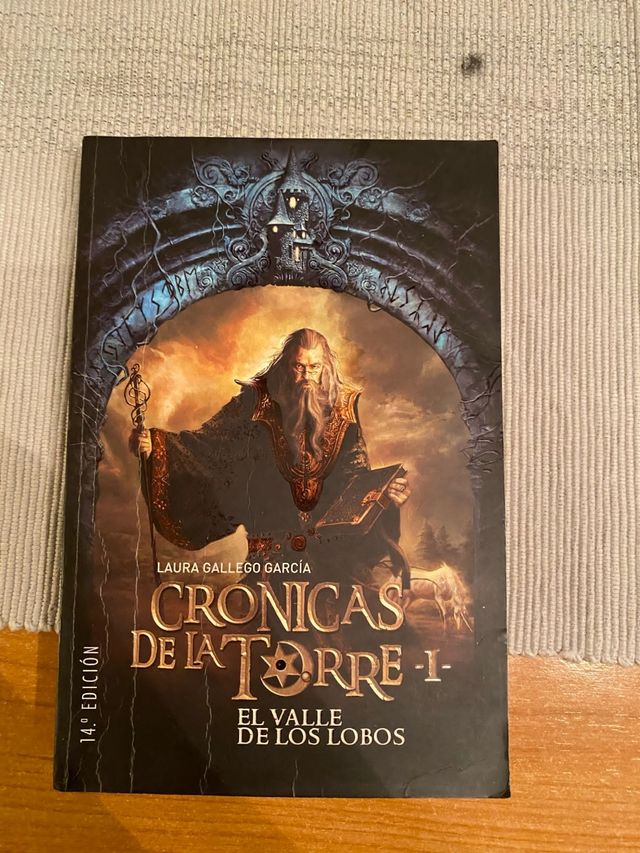 Libro Crónicas de la torre 1