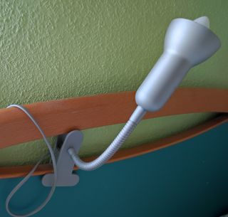 Lámpara flexo con pinza