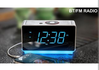 14) Radio Despertador con Altavoz Bluetooth