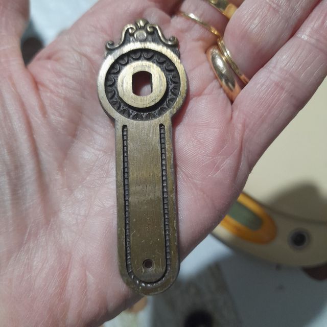 8 pomelli per mobili in ottone