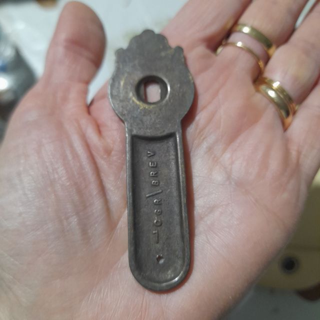 8 pomelli per mobili in ottone