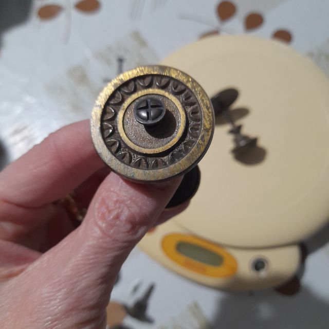 8 pomelli per mobili in ottone