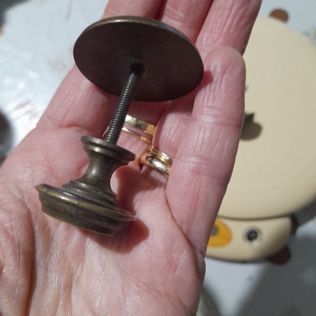 8 pomelli per mobili in ottone