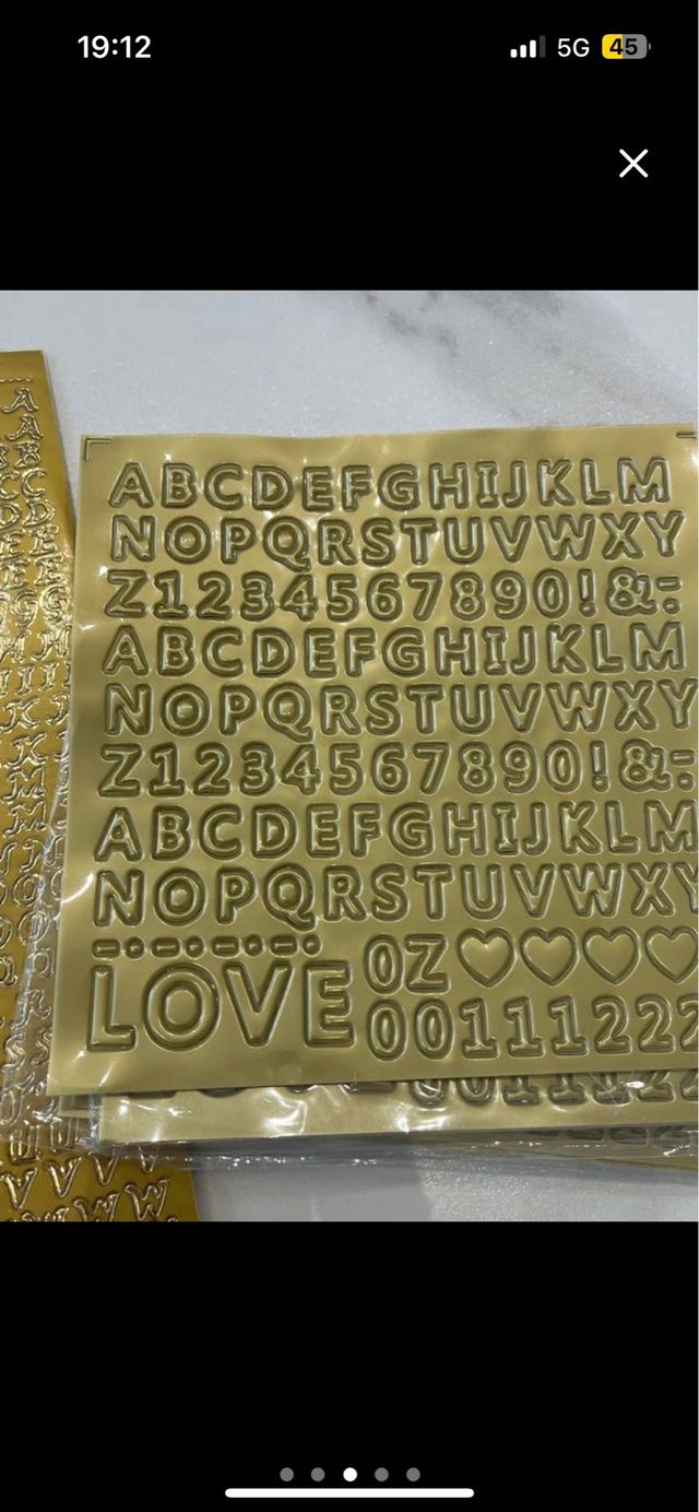 Letras pegatina doradas (pack 6 hojas)