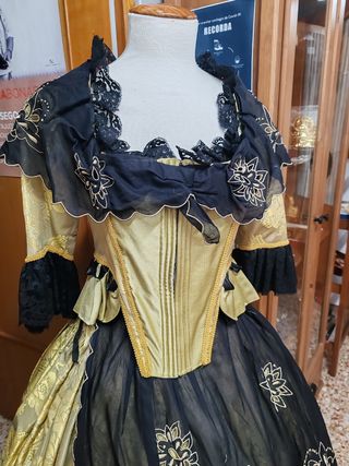 OPORTUNIDAD!  Fallera siglo amarillo