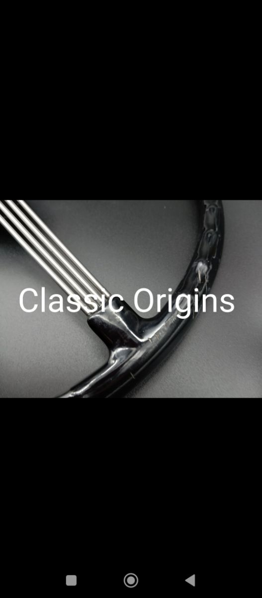 Volante Triumph clásico