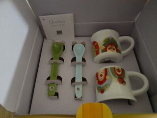 2 mini mug con cucchiaini Thun 