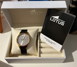 Reloj lotus