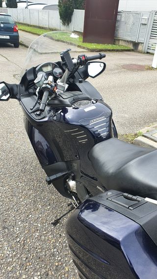 Kawasaki GTR 1400 2010