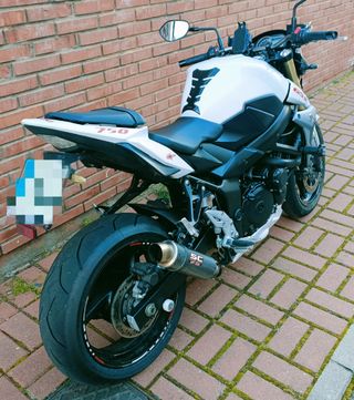Suzuki GSR 750 ABS