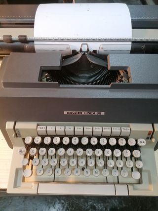 Máquina de escribir Olivetti