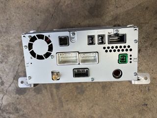 Pantalla original Mitsubishi L200