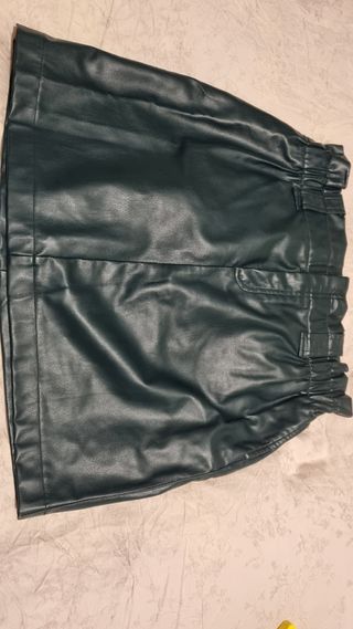 Falda verde polipiel Zara xxl