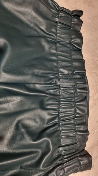 Falda verde polipiel Zara xxl