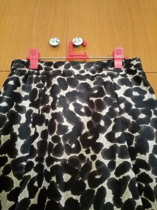 Falda motivos leopardo marrón