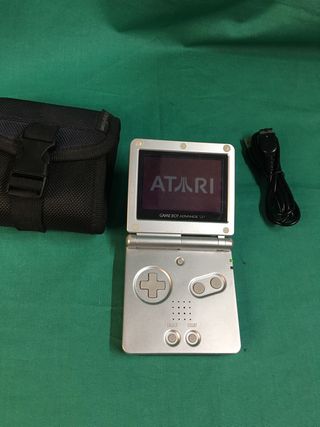 GAME BOY ADVANCE SP MODELO AGS 001