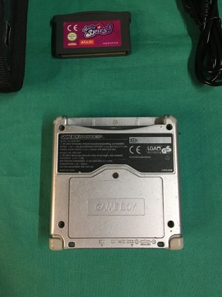 GAME BOY ADVANCE SP MODELO AGS 001