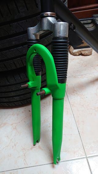 Horquilla delantera con amortiguacion
