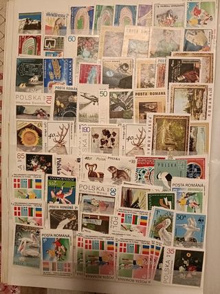 COLECCIÓN DE SELLOS DEL MUNDO Y ARCHIVADOR