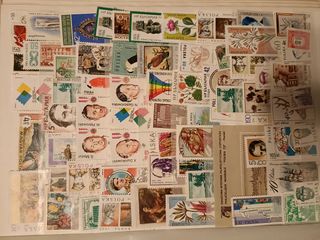 COLECCIÓN DE SELLOS DEL MUNDO Y ARCHIVADOR