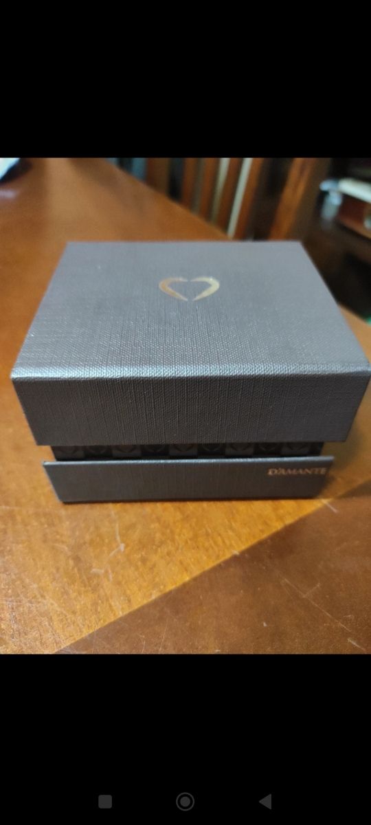 Collana lunga con pendente 