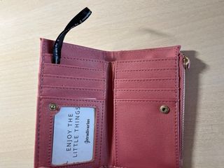 Monedero rosa de Stradivarius nuevo