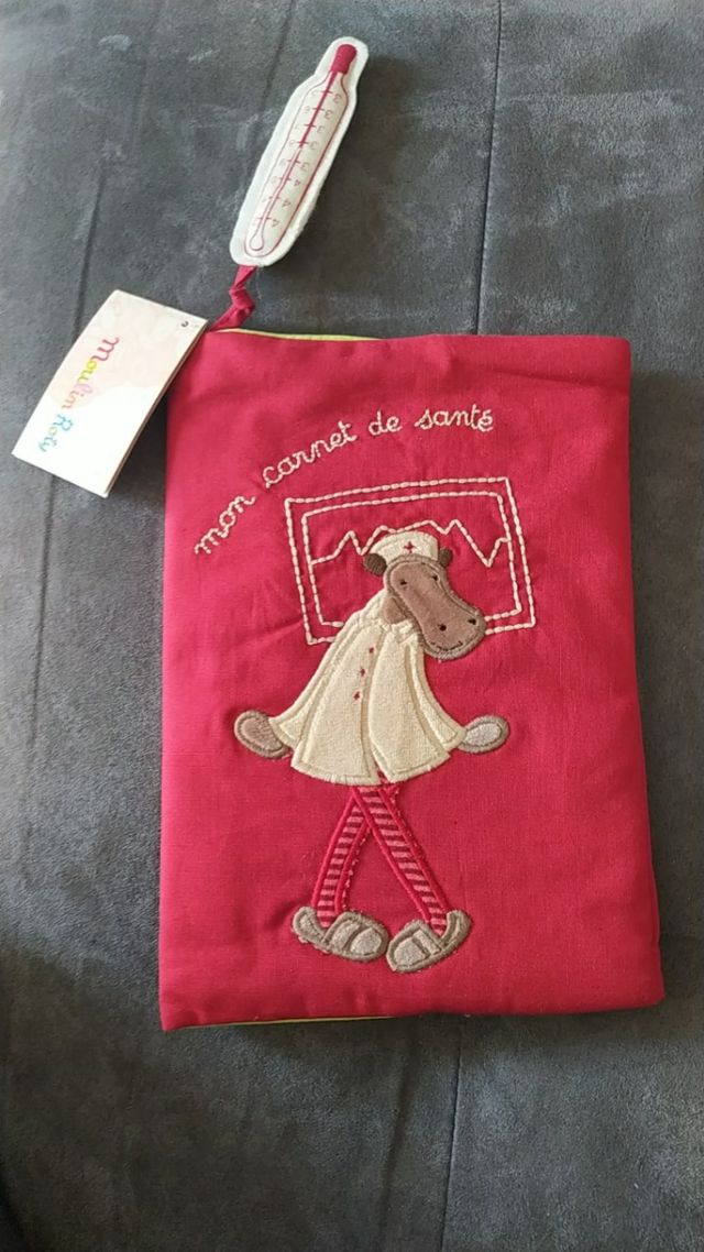 Funda cartilla sanitaria bebé