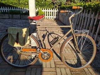 Bicicletta artigianale.