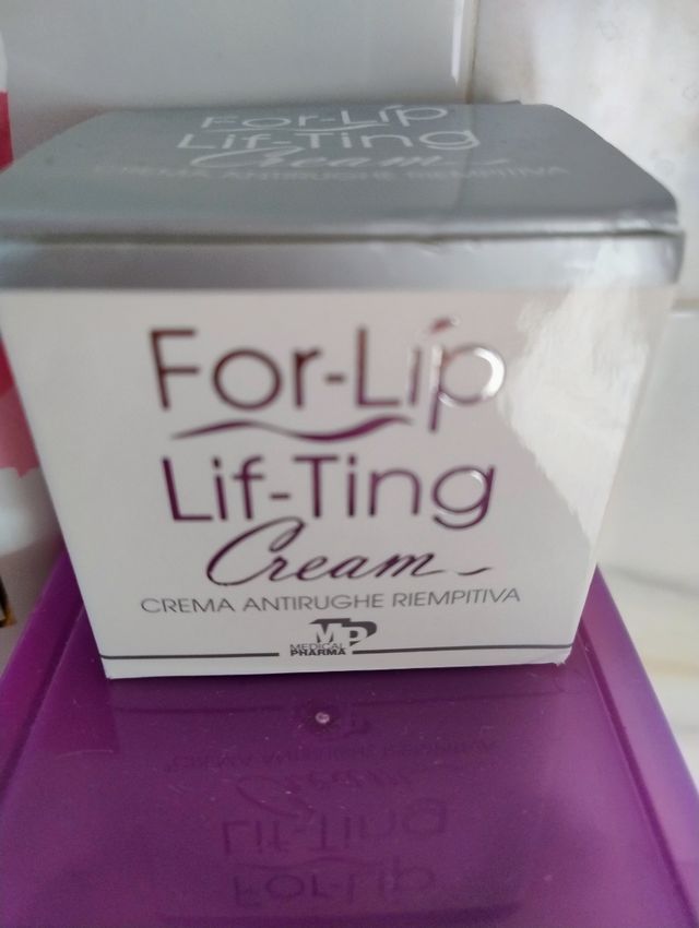 Crema viso antirughe