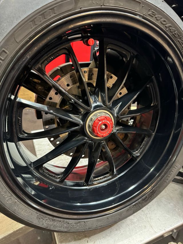 llanta trasera Ducati Diavel 1260