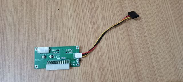 Adaptador para doble fuente de alimentación