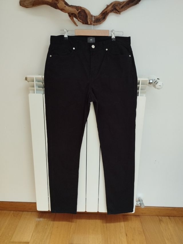 Pantalone nero slim fit