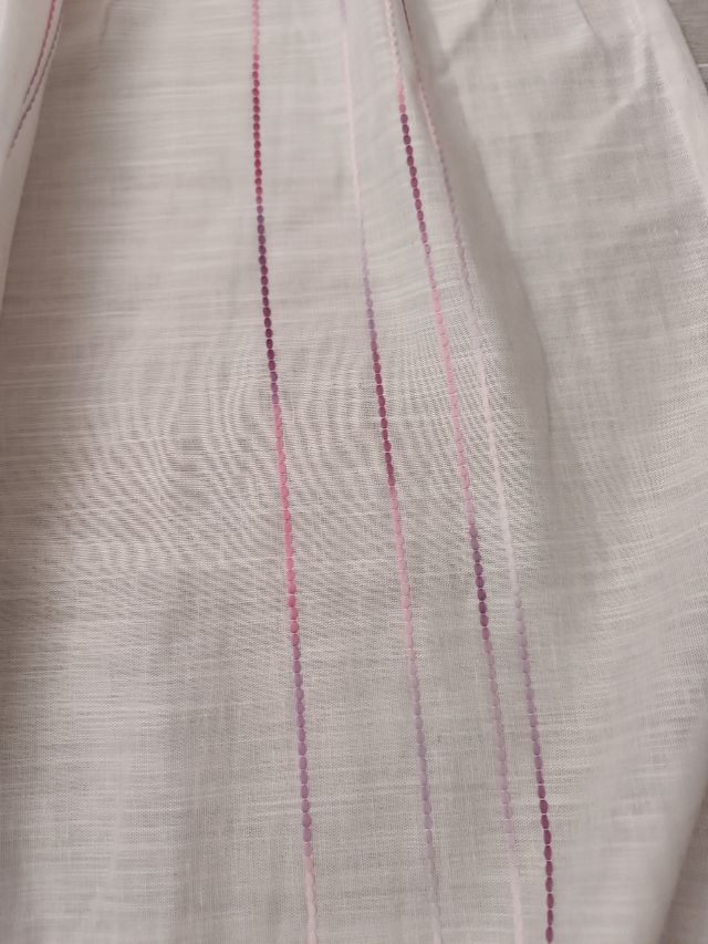 Cortina beige y malva