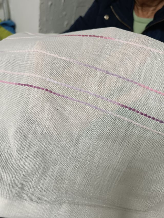 Cortina beige y malva