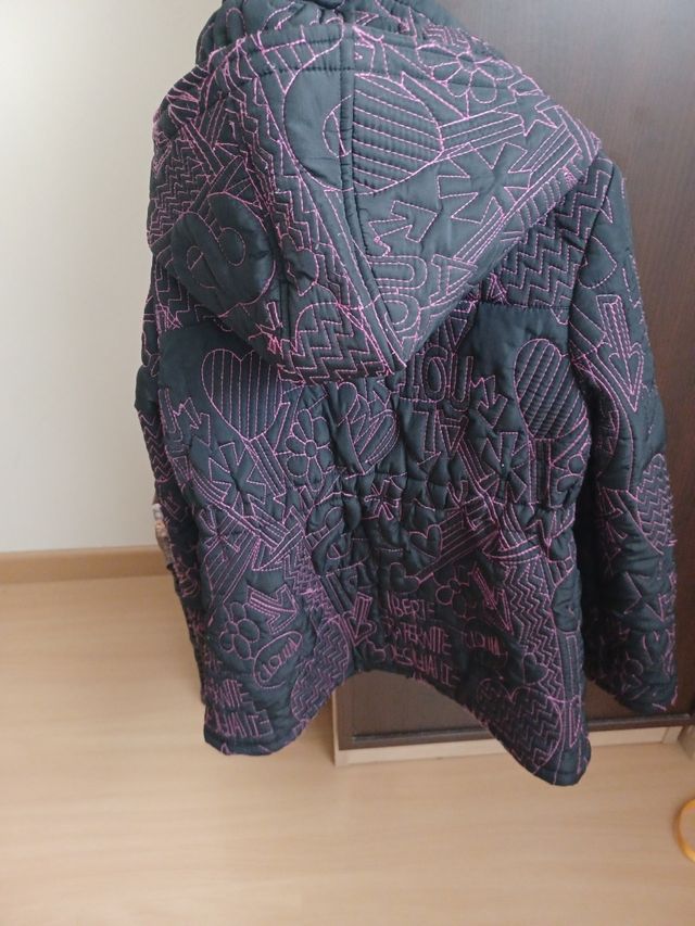 Abrigo niña marca Desigual.T 10