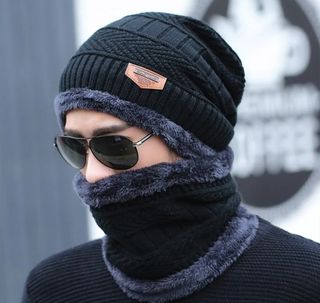 SET DE GORRO Y CALIENTACUELLOS BLACK