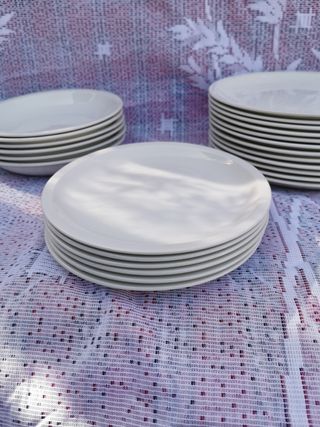 Vajilla blanca de porcelana