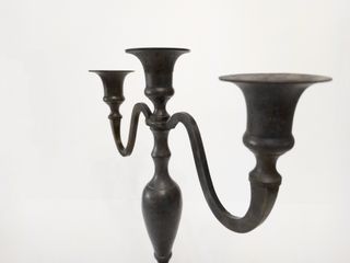 candelabro de tres brazos de forja rústico vintage