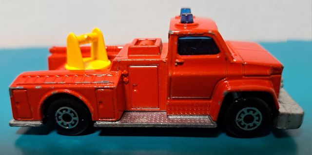 Camión bombero de Matchbox 13