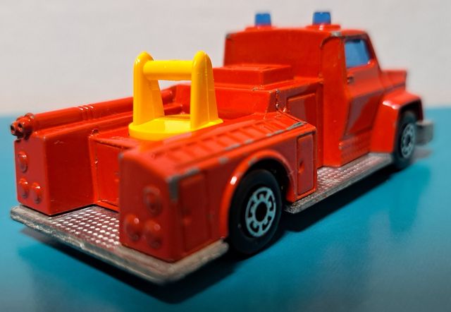 Camión bombero de Matchbox 13