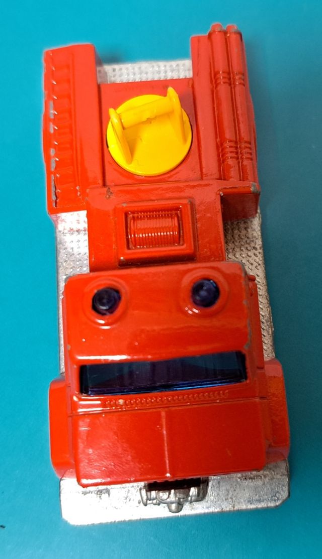 Camión bombero de Matchbox 13