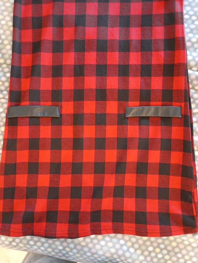 Vestido cuadros rojo y negro