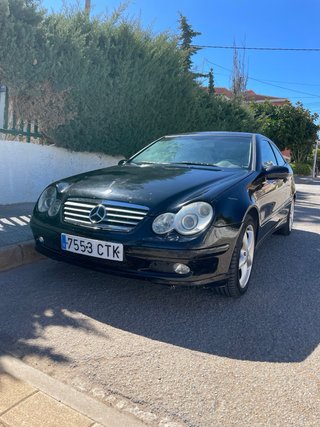 Mercedes-Benz Clase C 2004