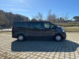 RENAULT TRAFIC 9 PLAZAS DOBLE PUERTA LATERAL