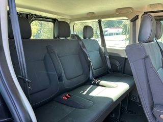RENAULT TRAFIC 9 PLAZAS DOBLE PUERTA LATERAL